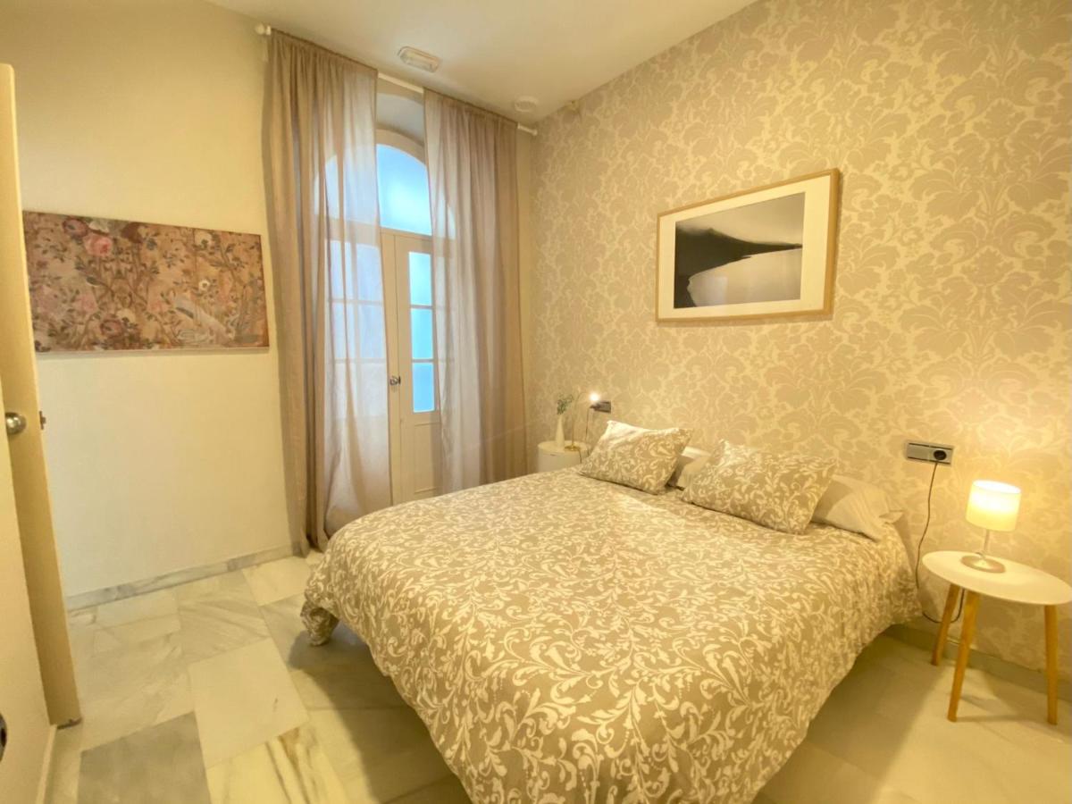 Apartamento Colon 1451 - Pleno Centro Y Wifi Gratis Cádiz Exterior photo